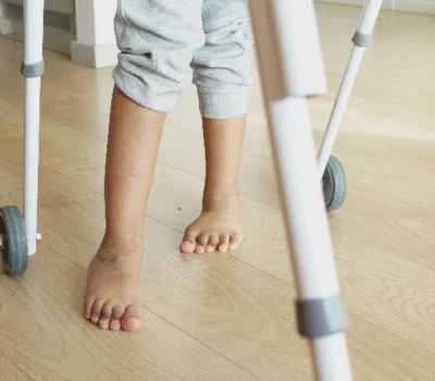 Razlika u duljini nogu: razumijevanje neravnoteže, prepoznavanje štete i pronalaženje jasnoće pom...